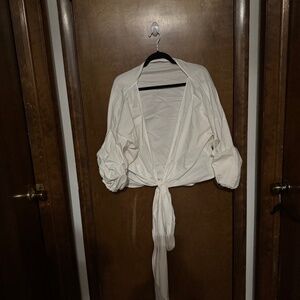 White puff sleeve blouse